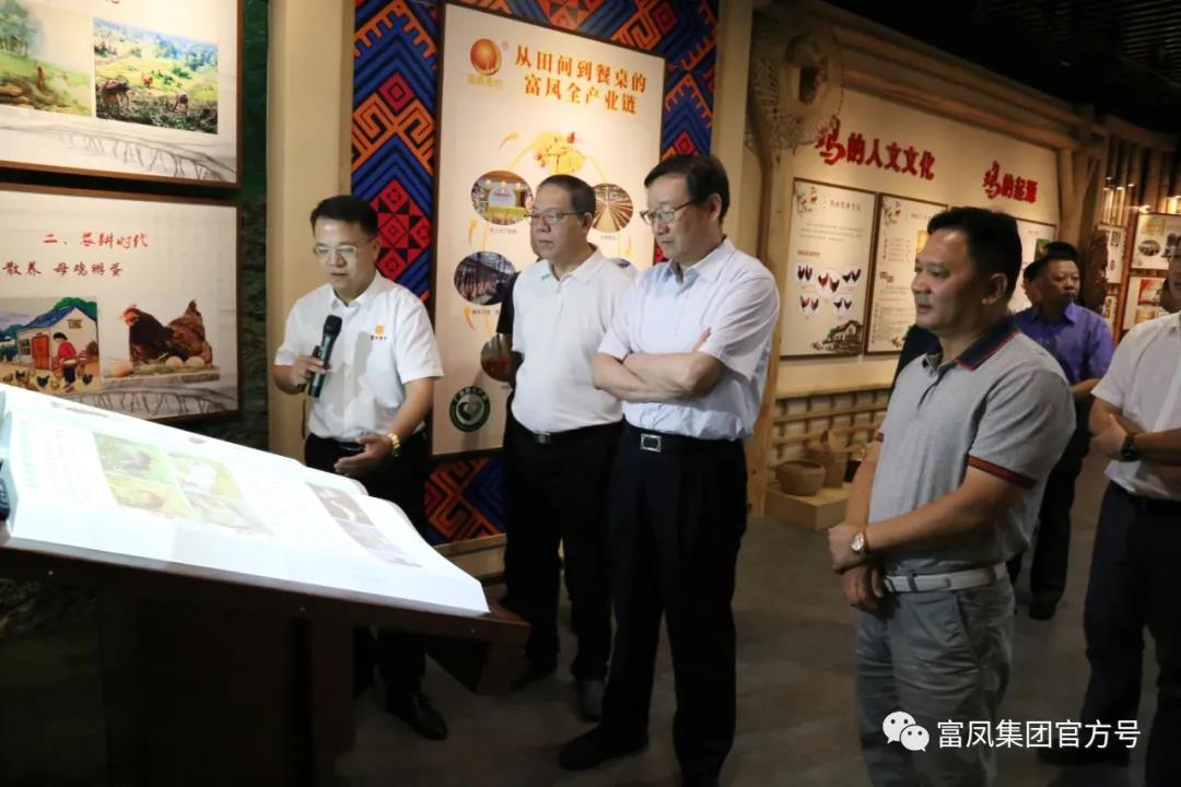 国产午夜麻豆影院在线观看集团