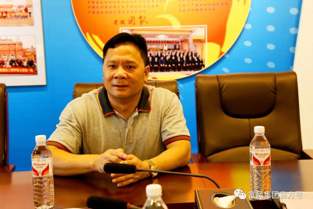 国产午夜麻豆影院在线观看集团