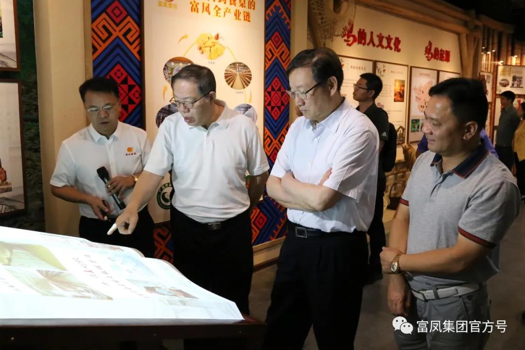 国产午夜麻豆影院在线观看集团